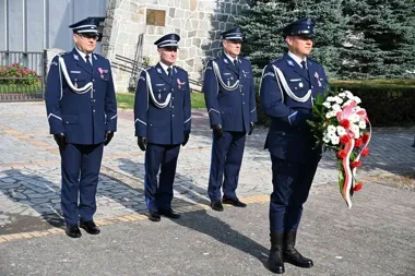 Awanse i medale w Koninie - policjanci świętowali wyjątkowy jubileusz